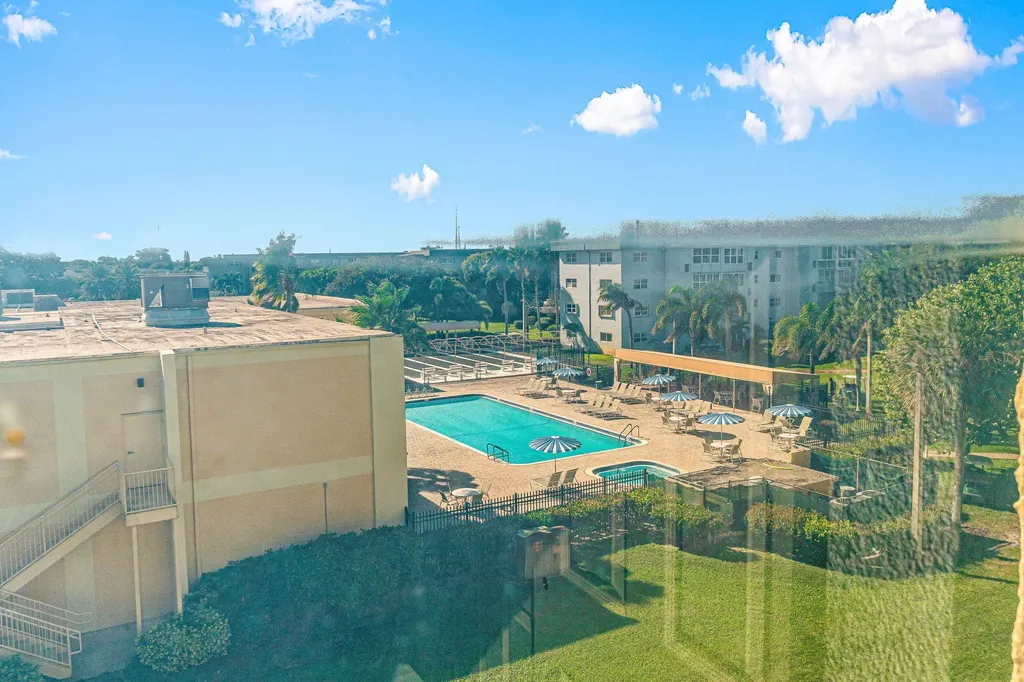 2515 NE 1st Court Boynton Beach FL 33435