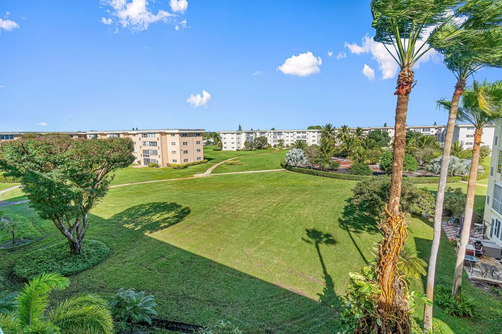 2515 NE 1st Court Boynton Beach FL 33435