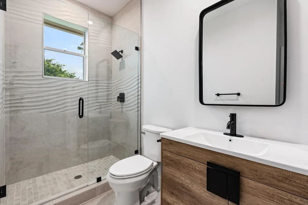 1124 Grand Cay Drive Palm Beach Gardens FL 33418