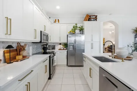 7046 Haviland Circle Boynton Beach FL 33437