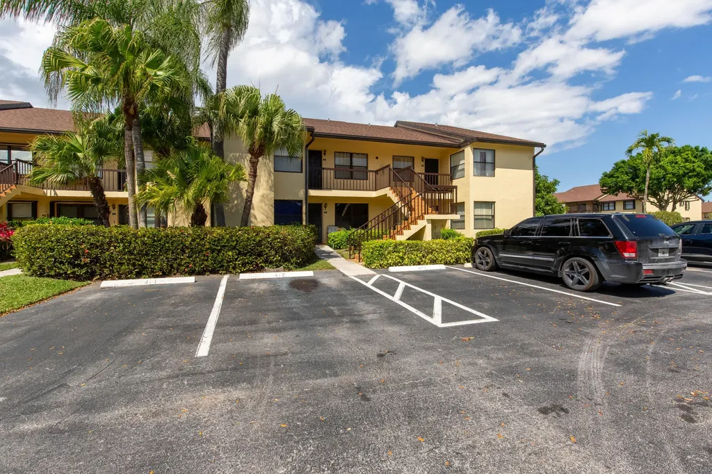 4715 Lucerne Lakes Boulevard E Greenacres FL 33467