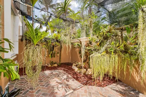 12201 NW 7th Drive Coral Springs FL 33071