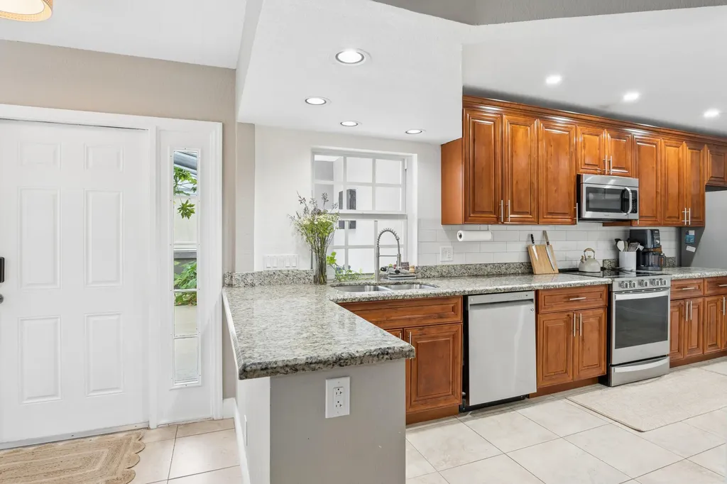 2802 Vision Drive Palm Beach Gardens FL 33418