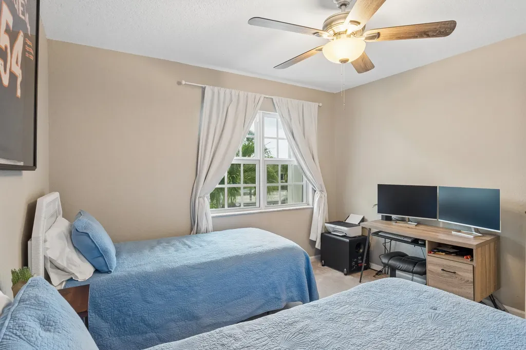 2802 Vision Drive Palm Beach Gardens FL 33418