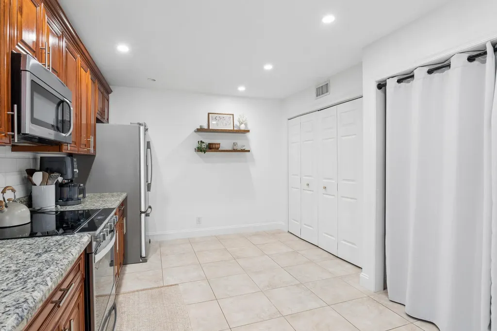 2802 Vision Drive Palm Beach Gardens FL 33418