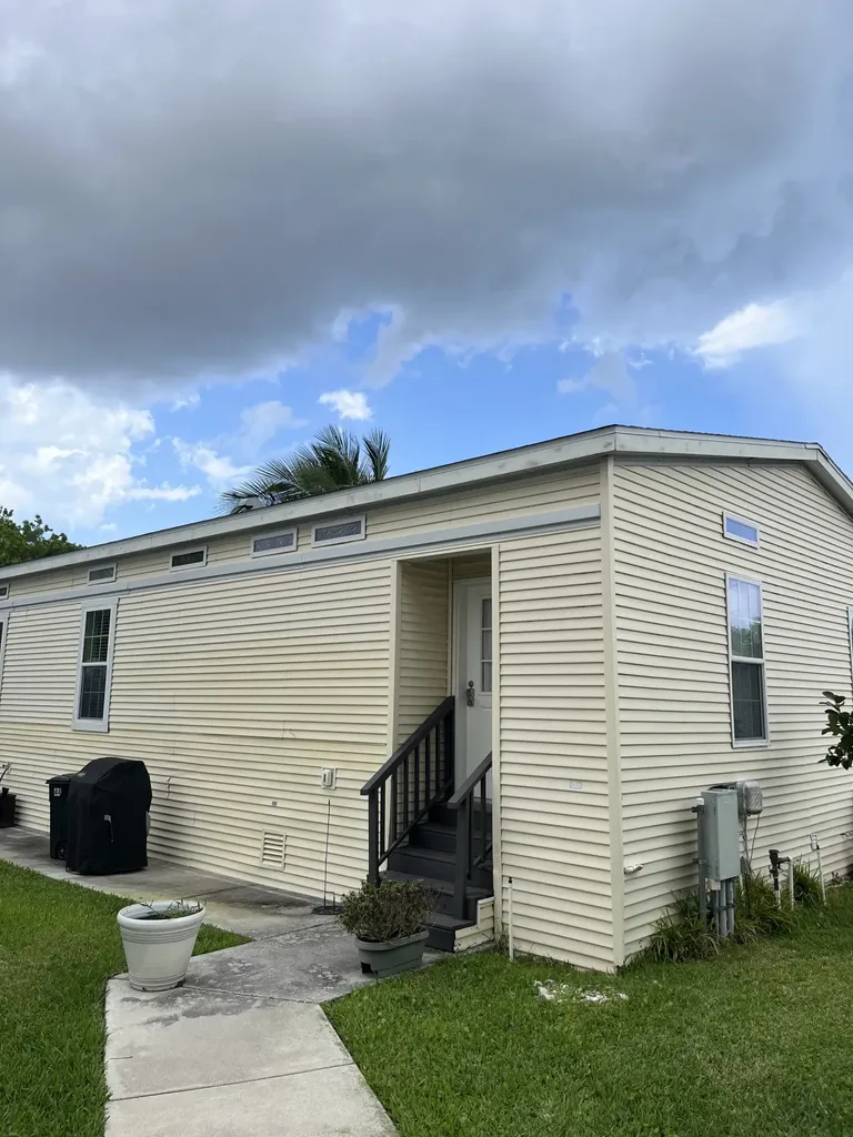 2555 Pga Boulevard Palm Beach Gardens FL 33410