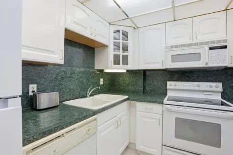 2000 S Ocean Boulevard Lauderdale By The Sea FL 33062