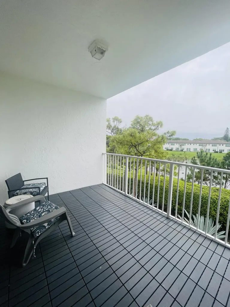 22715 Camino Del Mar Boca Raton FL 33433