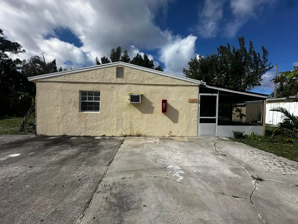 3874 N 7th Avenue Avenue N Palm Springs FL 33461