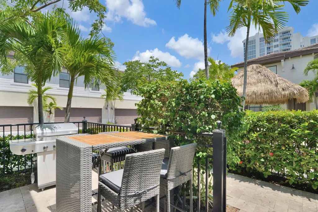 861 S Ocean Boulevard Pompano Beach FL 33062