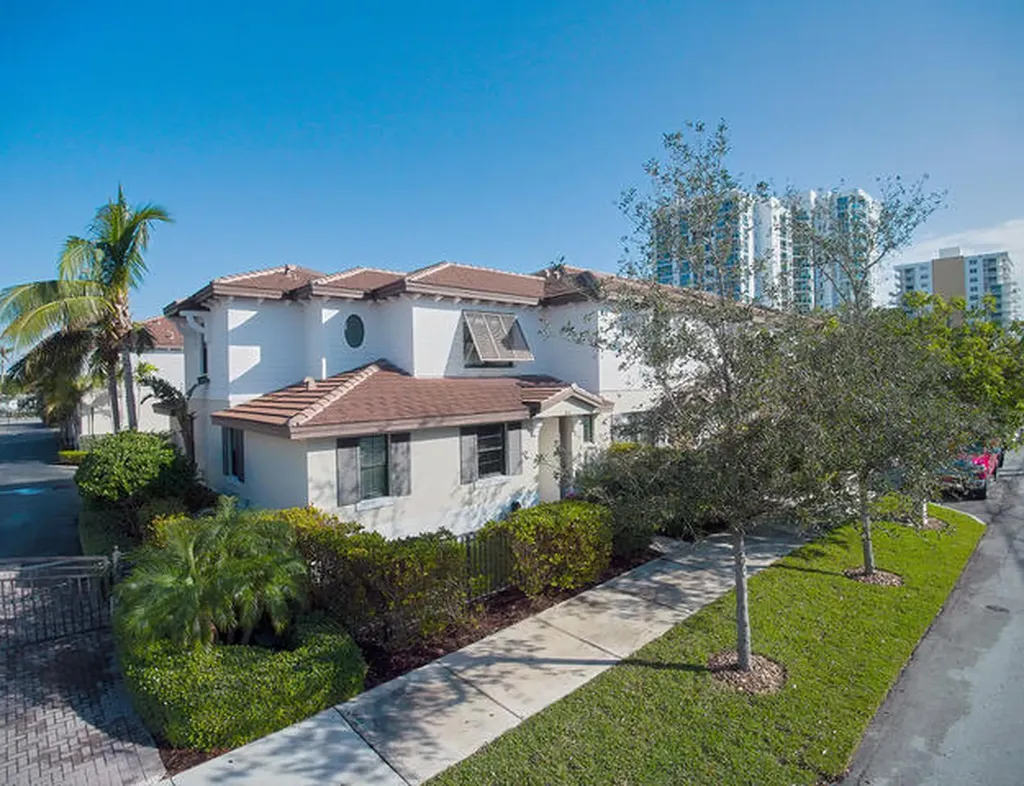 861 S Ocean Boulevard Pompano Beach FL 33062