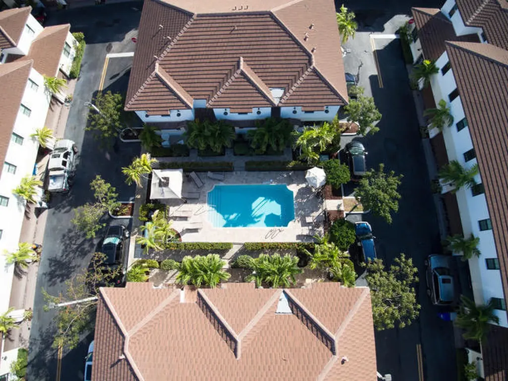 861 S Ocean Boulevard Pompano Beach FL 33062
