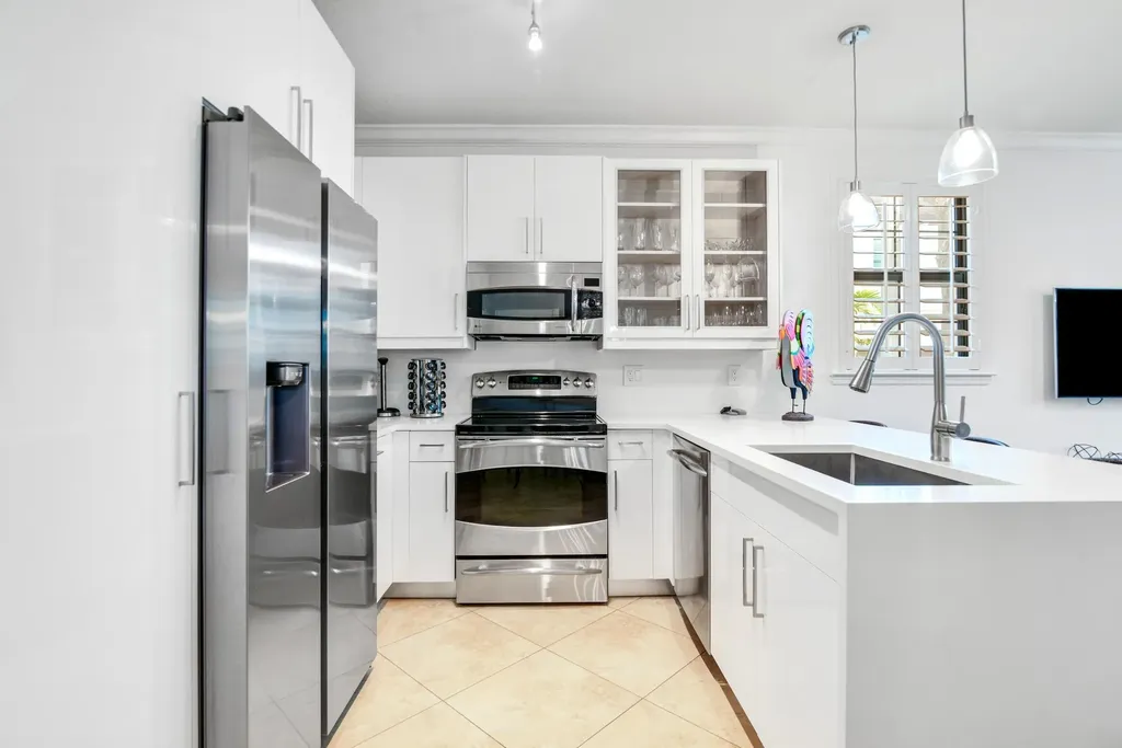 861 S Ocean Boulevard Pompano Beach FL 33062