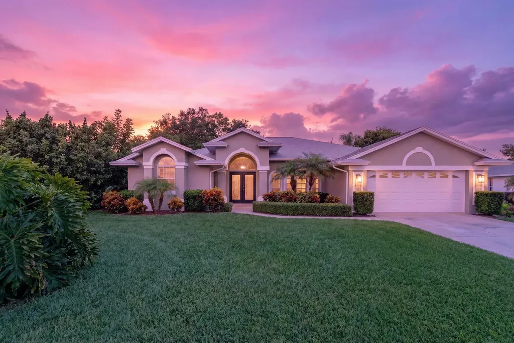 513 SE Cliff Road Port St Lucie FL 34984