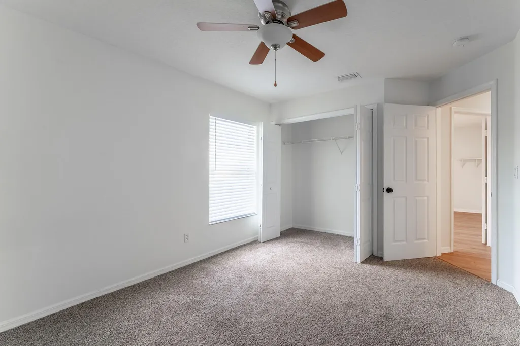 513 SE Cliff Road Port St Lucie FL 34984