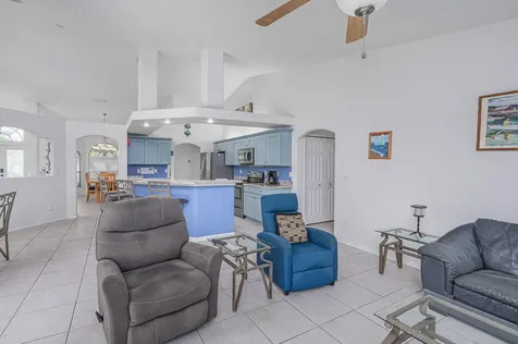 6410 NW Zee Court Port St Lucie FL 34986