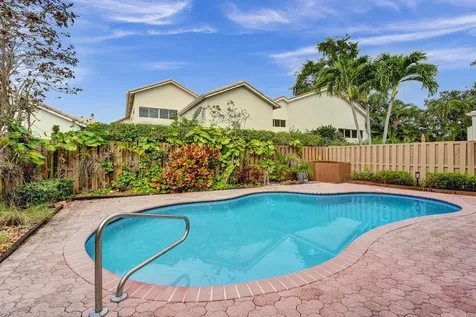 6675 NW 25th Way Boca Raton FL 33496
