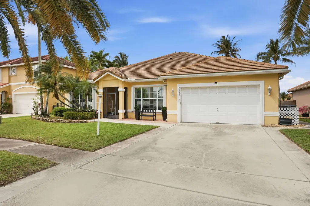 7121 Catalina Isle Drive Lake Worth FL 33467
