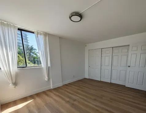 2715 Tigertail Avenue Miami FL 33133