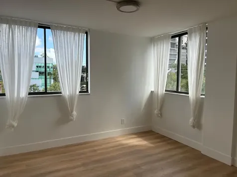 2715 Tigertail Avenue Miami FL 33133