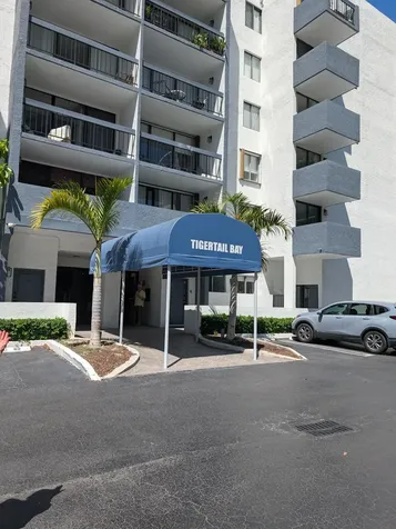 2715 Tigertail Avenue Miami FL 33133