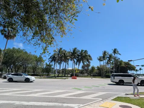 2715 Tigertail Avenue Miami FL 33133