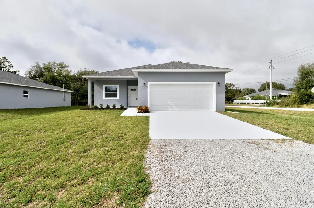 8685 101st Court Vero Beach FL 32967