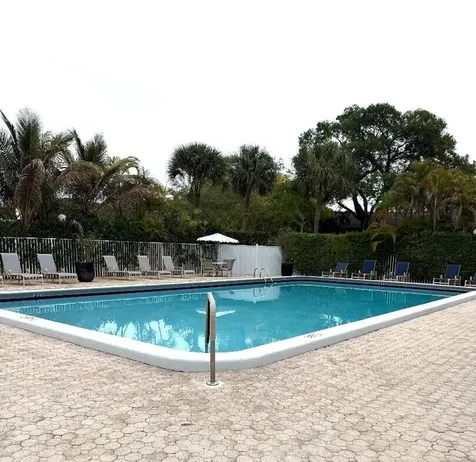 2720 S Oakland Forest Drive Oakland Park FL 33309