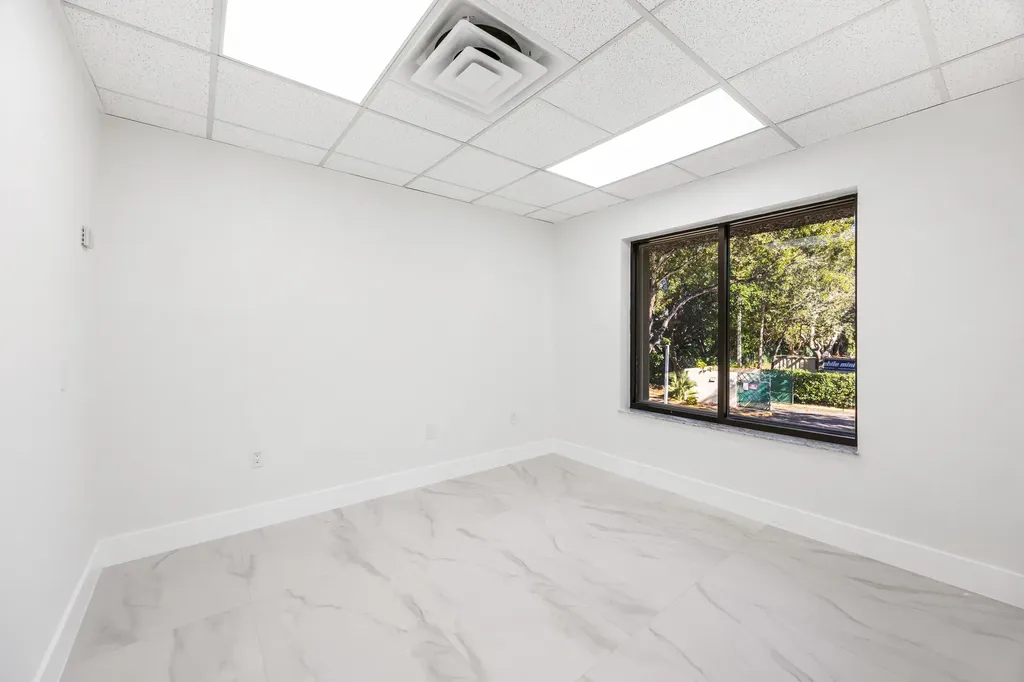 150 NW 70th Avenue Plantation FL 33317