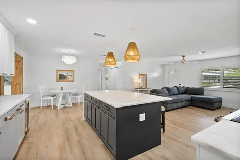 4729 SE Bayshore Terrace Stuart FL 34997