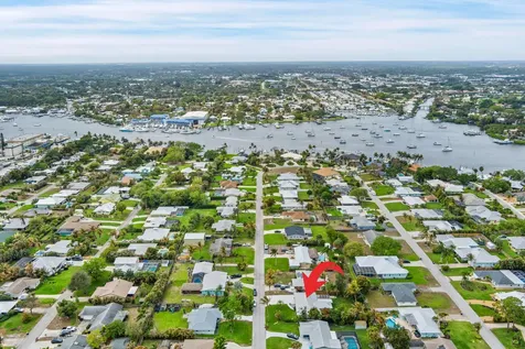 4729 SE Bayshore Terrace Stuart FL 34997