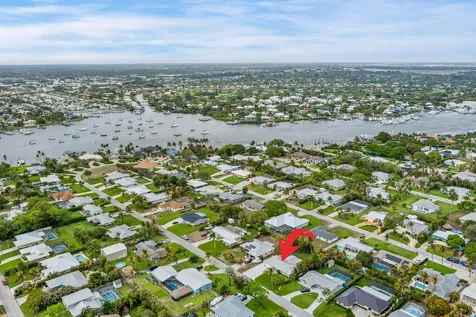 4729 SE Bayshore Terrace Stuart FL 34997