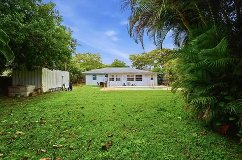 2316 SE 1st Street Boynton Beach FL 33435