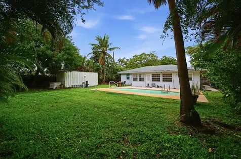 2316 SE 1st Street Boynton Beach FL 33435