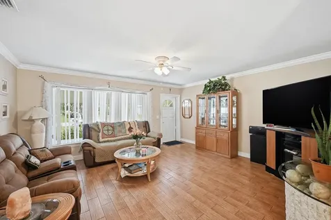 2316 SE 1st Street Boynton Beach FL 33435