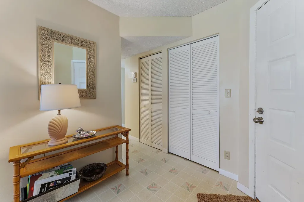 1605 S Us Highway 1 Jupiter FL 33477