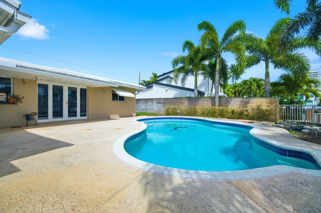 47 Fort Royal Island Fort Lauderdale FL 33308