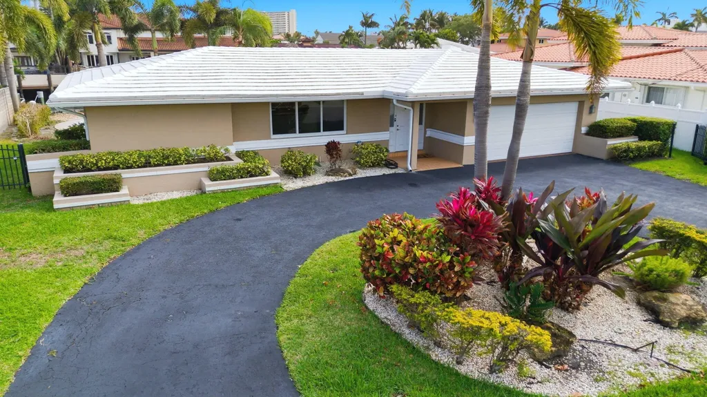 47 Fort Royal Island Fort Lauderdale FL 33308