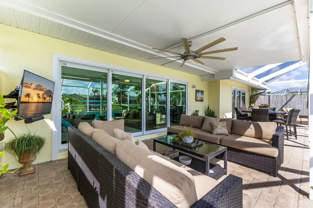 3517 SE 1st Avenue Cape Coral FL 33904