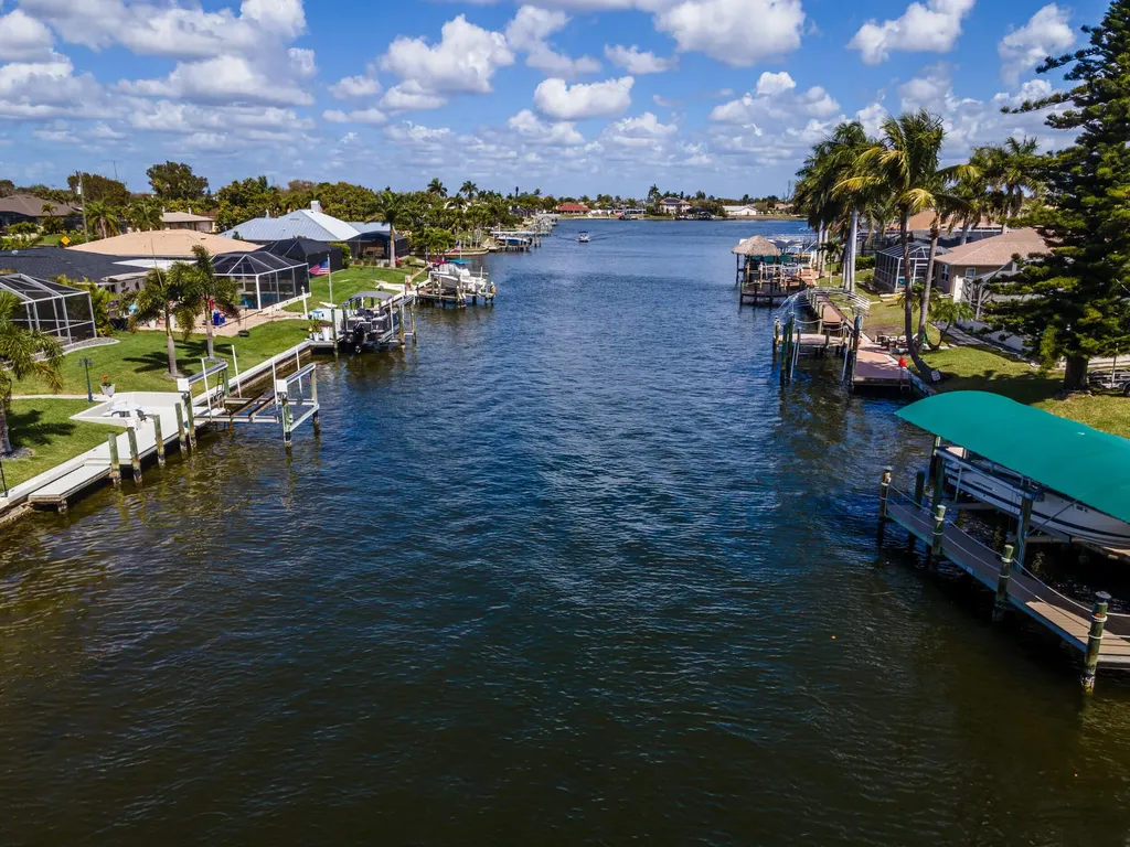 3517 SE 1st Avenue Cape Coral FL 33904