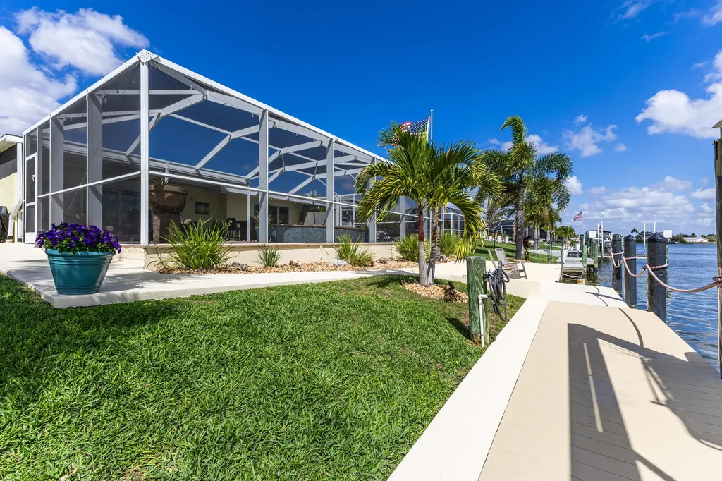 3517 SE 1st Avenue Cape Coral FL 33904