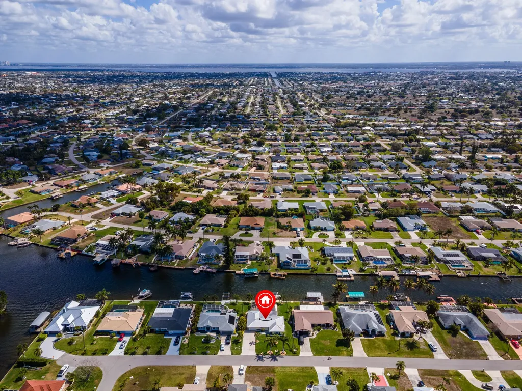 3517 SE 1st Avenue Cape Coral FL 33904
