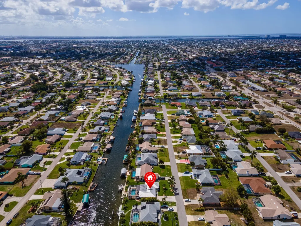 3517 SE 1st Avenue Cape Coral FL 33904