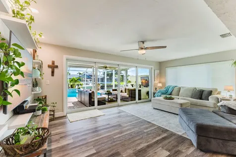 3517 SE 1st Avenue Cape Coral FL 33904