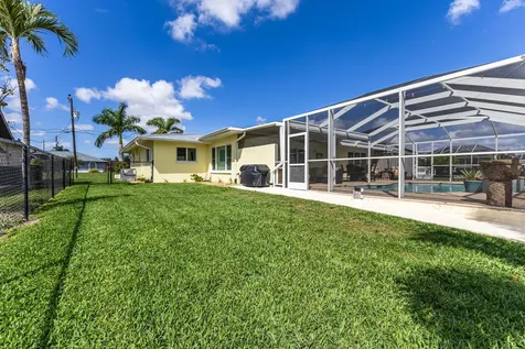 3517 SE 1st Avenue Cape Coral FL 33904