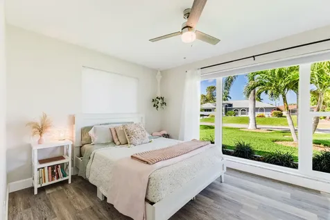 3517 SE 1st Avenue Cape Coral FL 33904