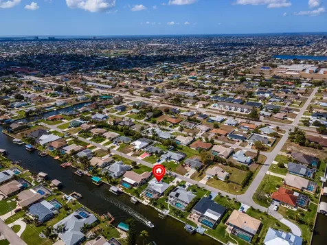 3517 SE 1st Avenue Cape Coral FL 33904