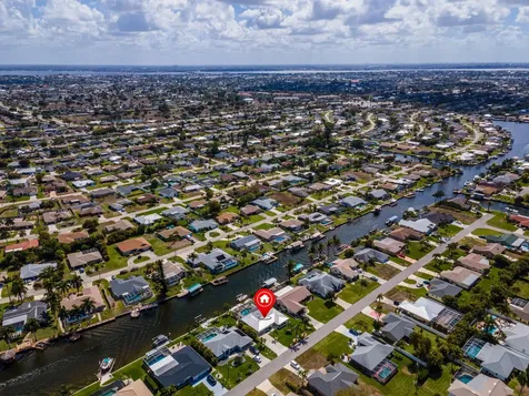 3517 SE 1st Avenue Cape Coral FL 33904