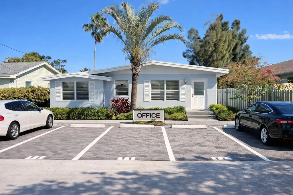 621 NE 3rd Avenue Delray Beach FL 33444