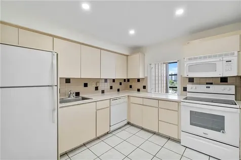 1000 Parkview Drive Hallandale Beach FL 33009
